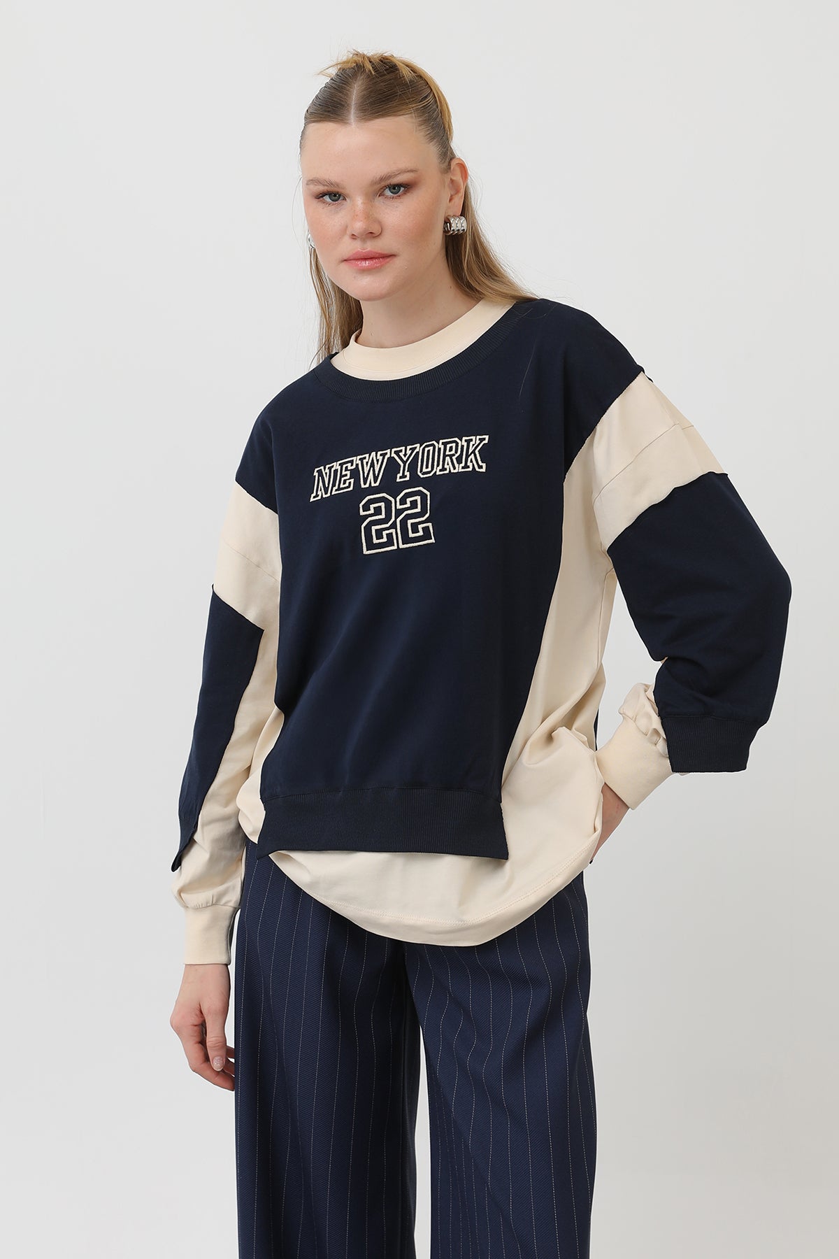 Kadın Önü Nakışlı Sweat - 32121SWT BEIGE-NAVY