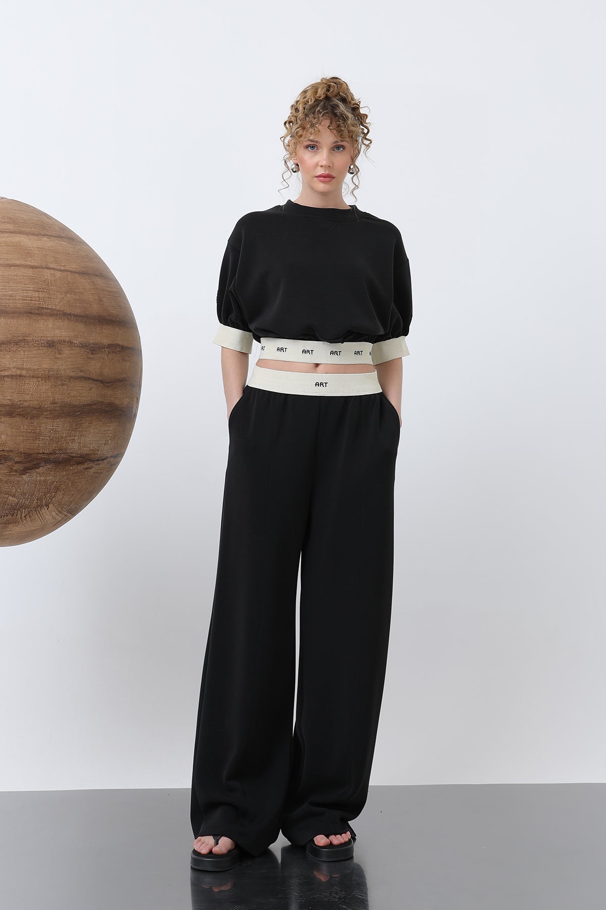 Kadın Lastiği Nakış Detaylı Pantolon - 32131PNT BLACK
