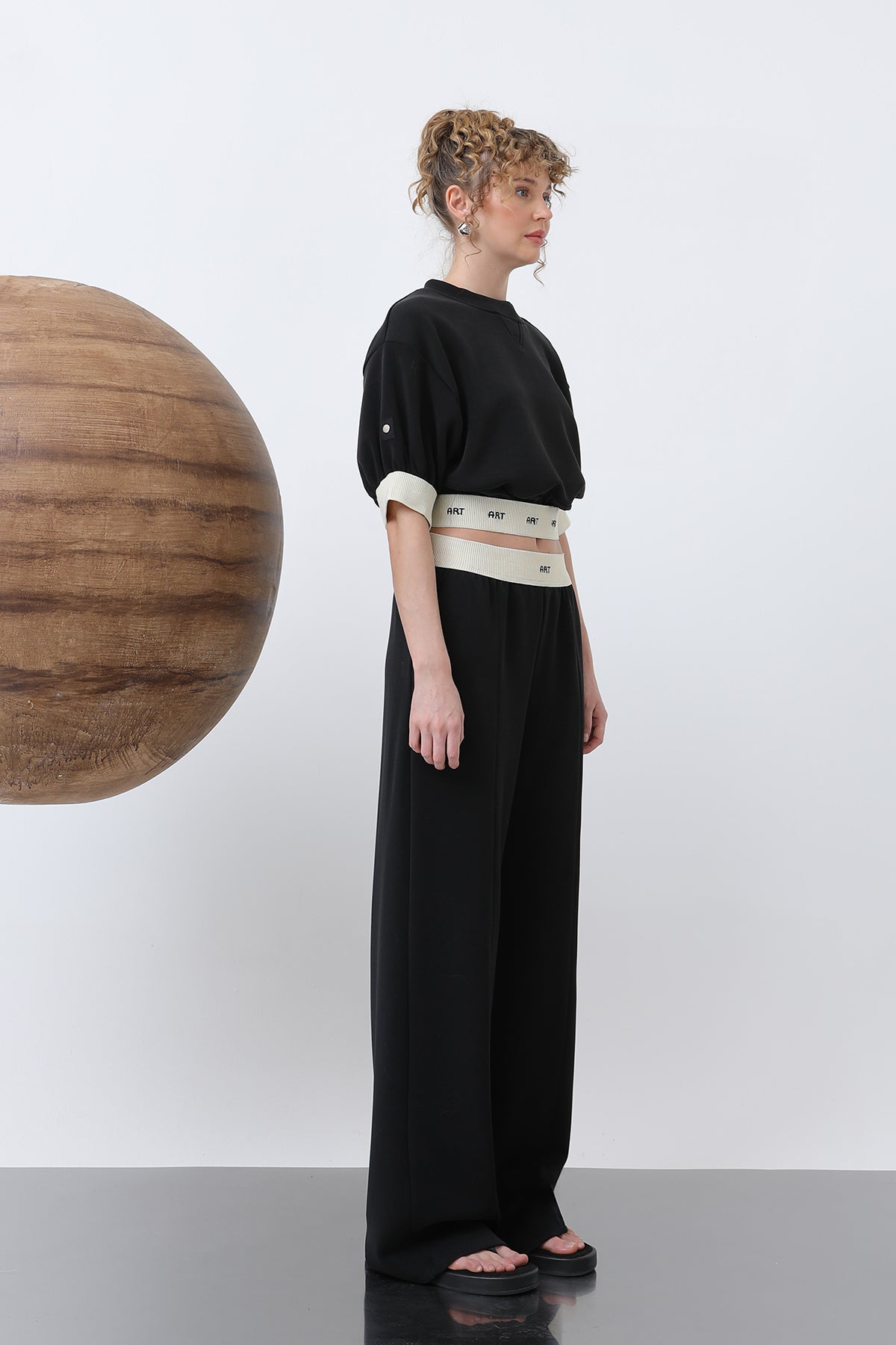 Kadın Lastiği Nakış Detaylı Pantolon - 32131PNT BLACK