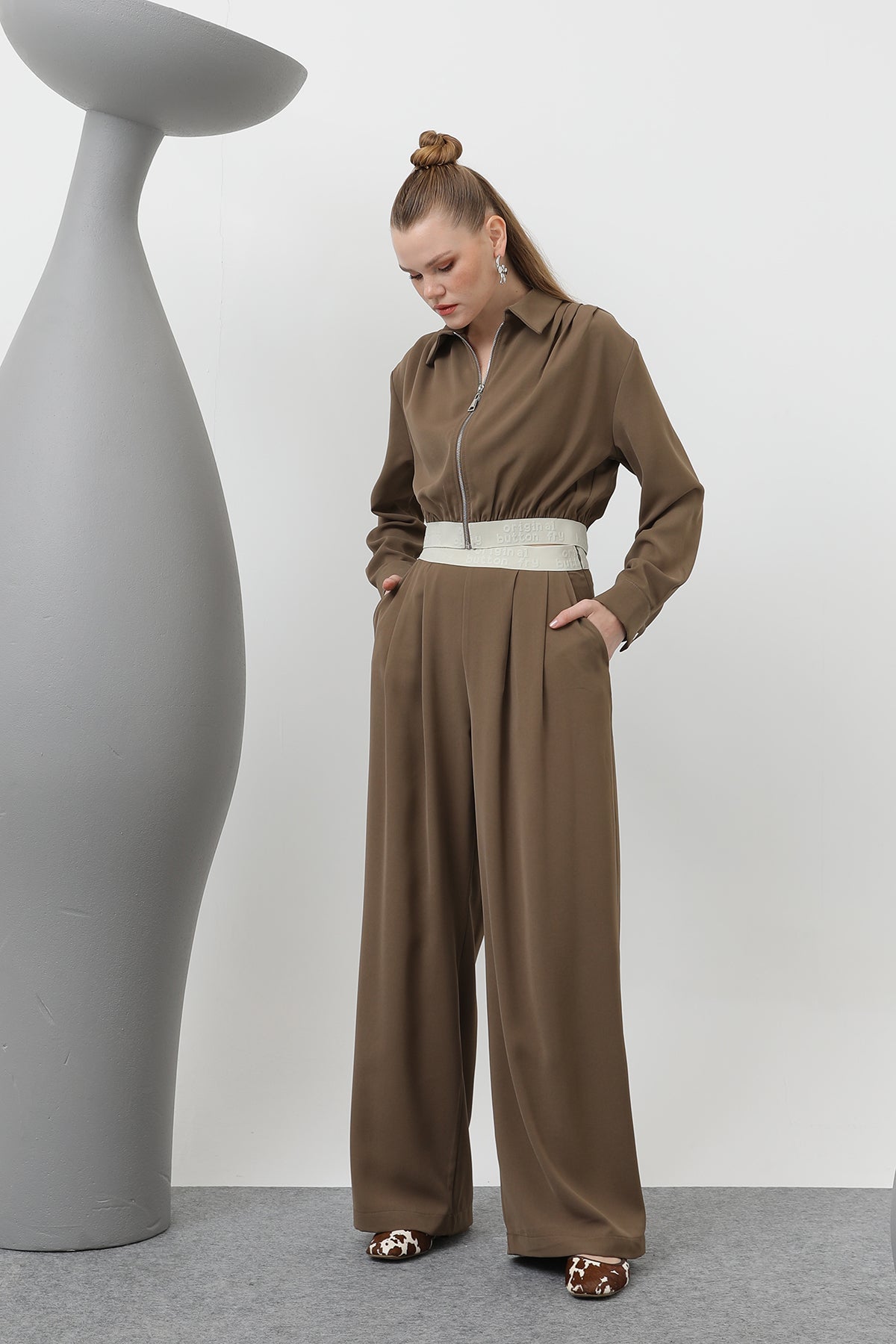 Pileli Lastik Detaylı Ceket - 32145CKT MINK