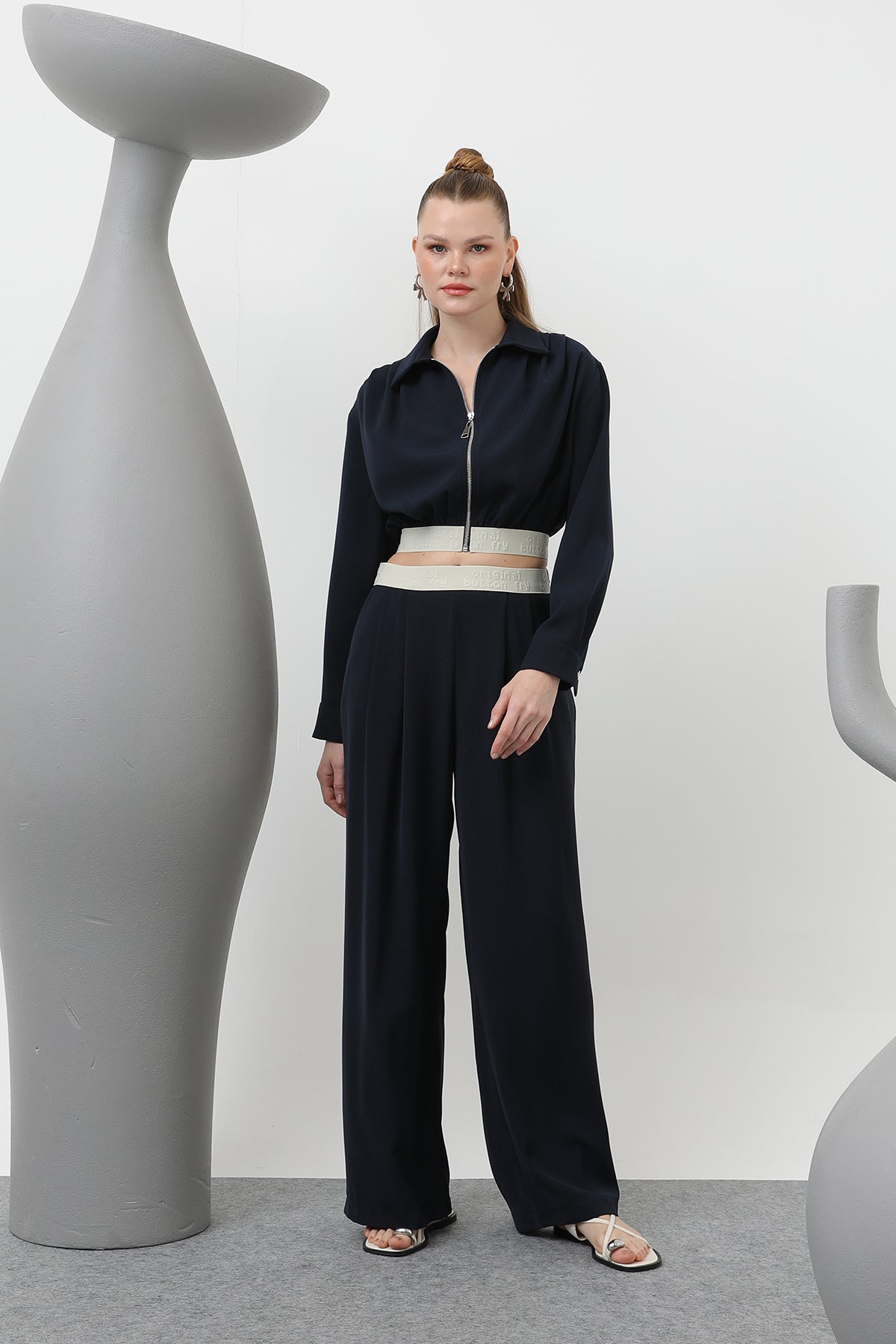 Pileli Lastik Detaylı Ceket - 32145CKT NAVY