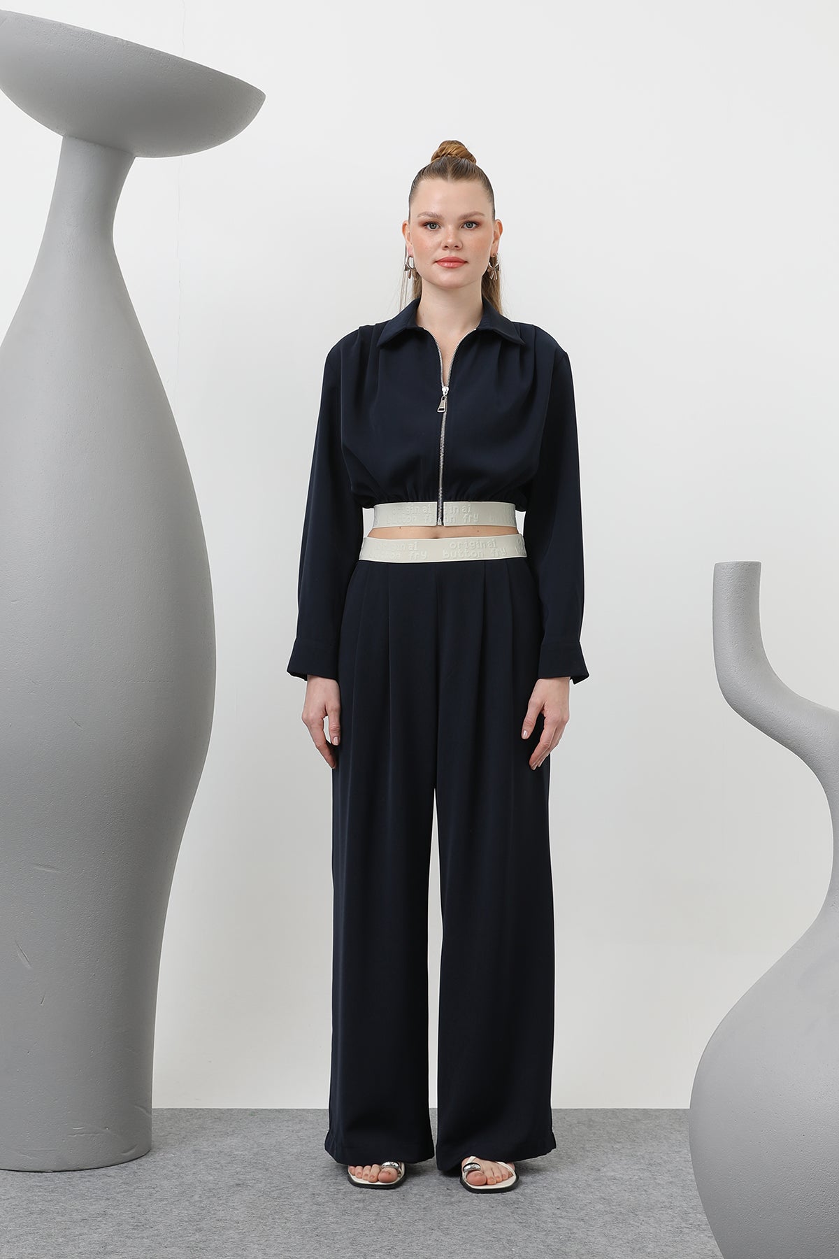 Pileli Lastik Detaylı Ceket - 32145CKT NAVY