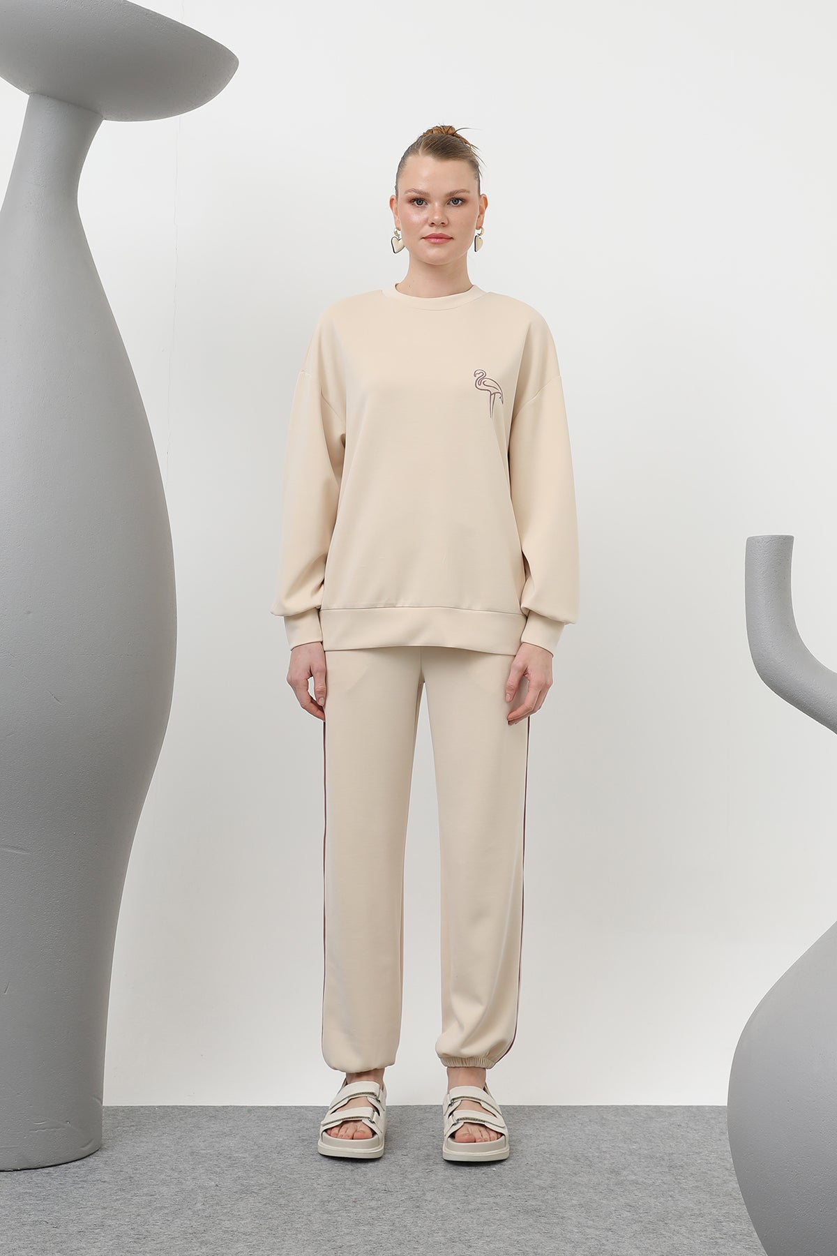 Kadın Kuğu Nakışlı Eşofman Takım - 32162TKS BEIGE-ROSE