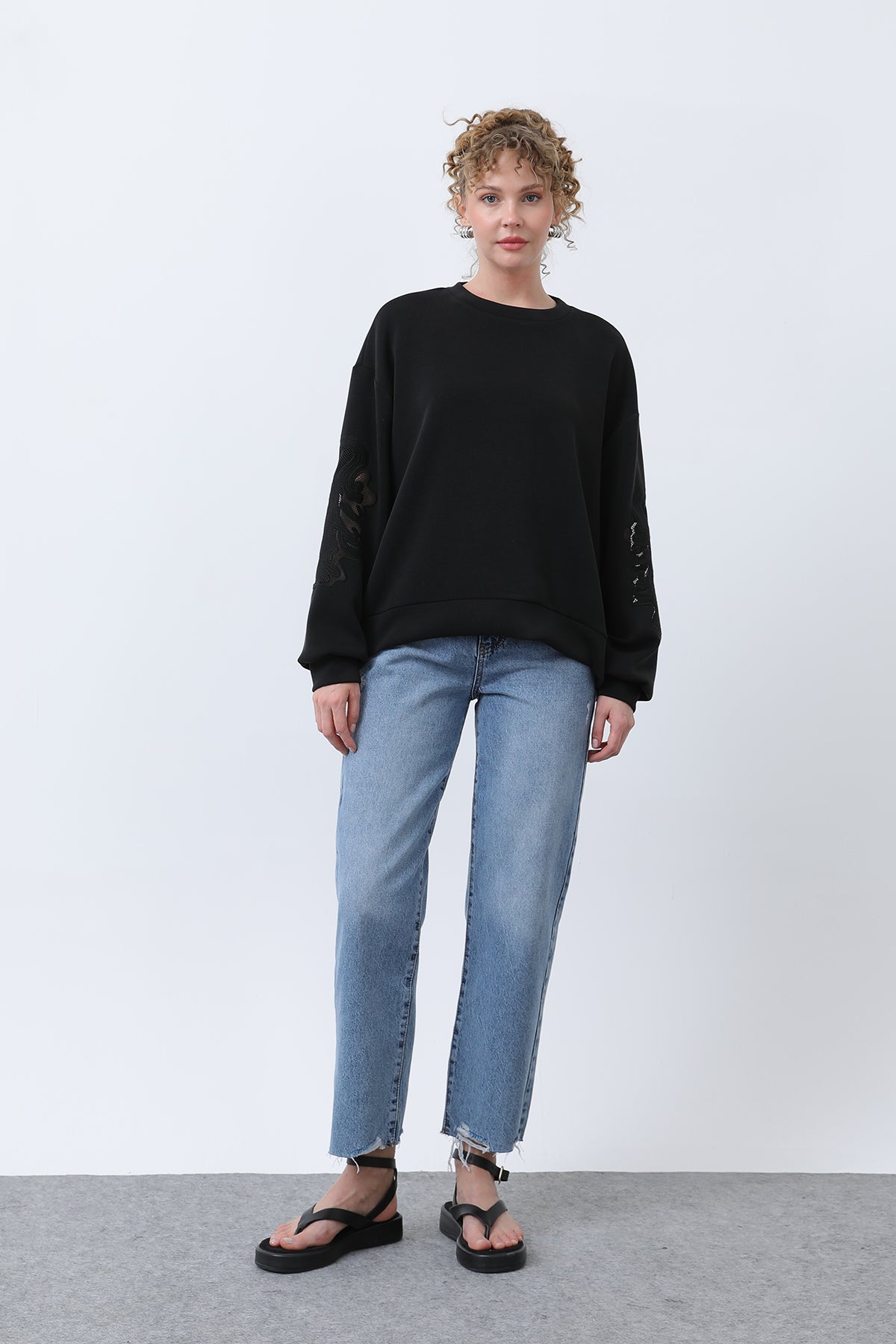 Kadın Kollar File Nakışlı Sweatshirt BLACK