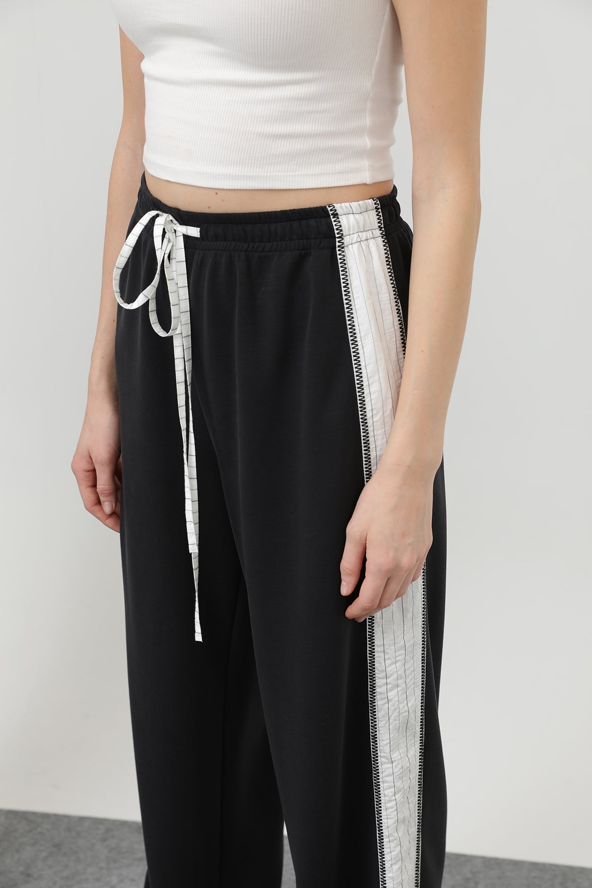 Kadın Çizgi Garnili Pantolon - 32167PNT BLACK-ECRU