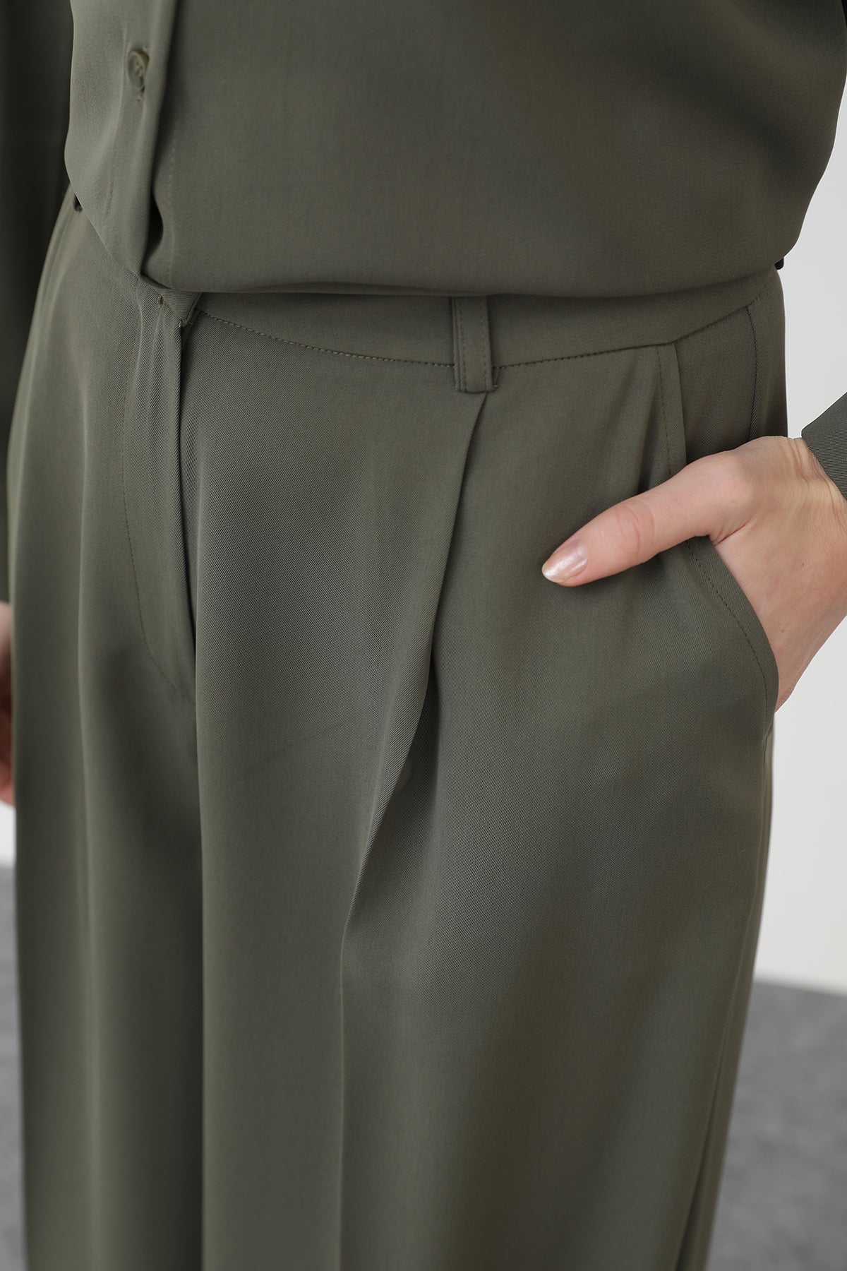 Kadın Bol Pantollon - 32175PNT KHAKI
