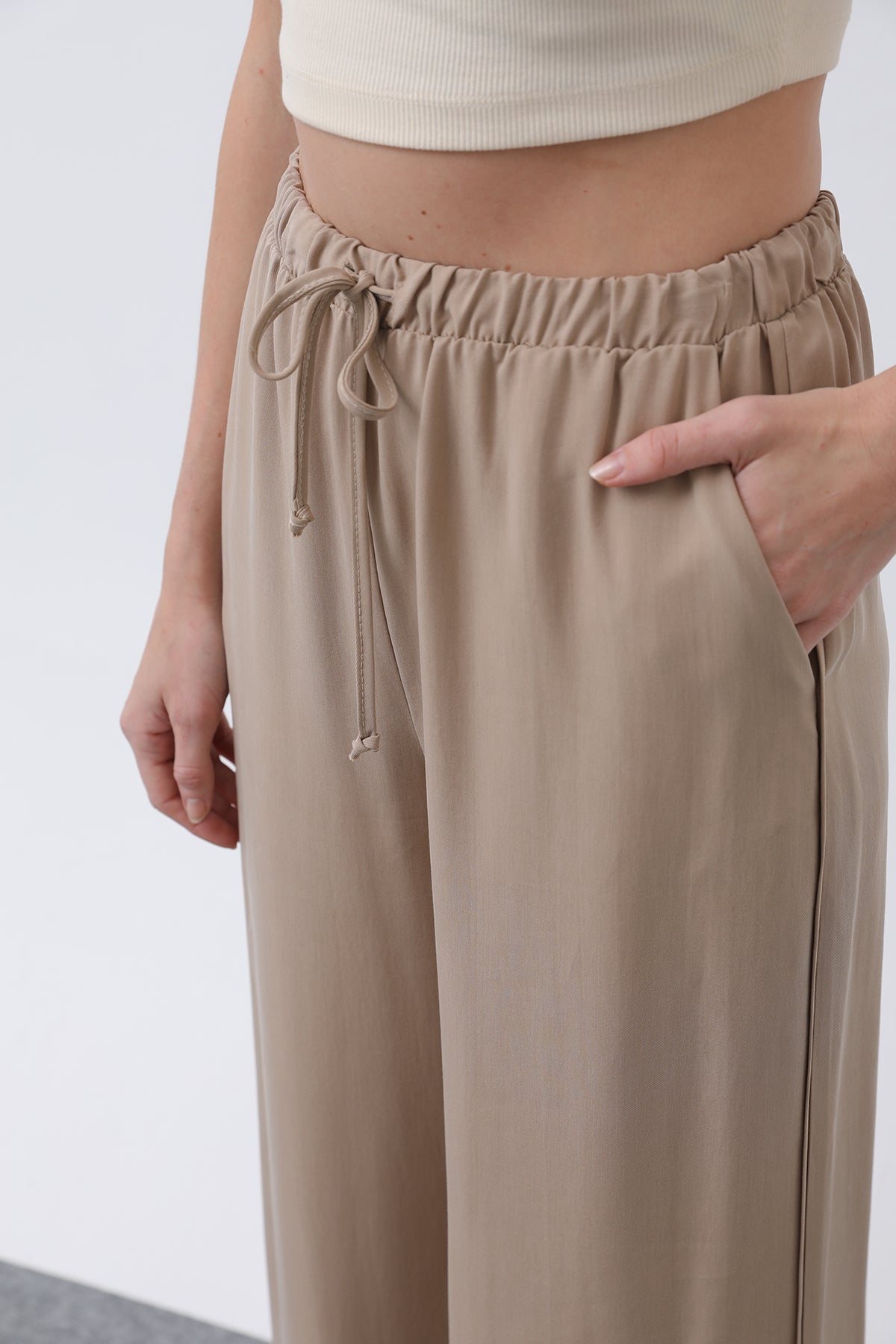 Kadın Bel Lastikli Yanları Biyeli Pantolon - 32231PNT BEIGE