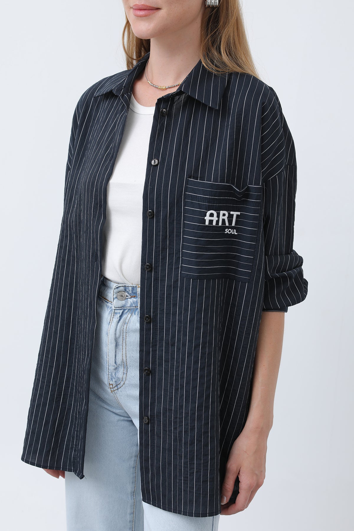 Kadın Çizgili Cebi Nakışlı Gömlek - 32329GML NAVY-ECRU